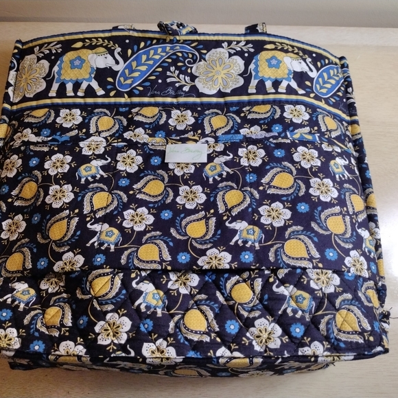 Vera Bradley Ellie Blue (Fall 2009) Large Shoulder Tote - Picture 3 of 8